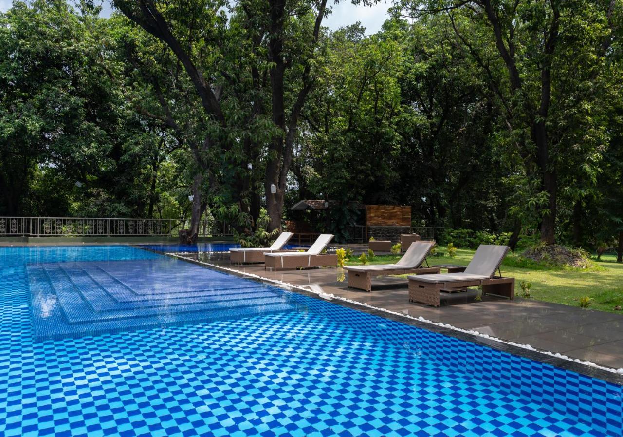Oleander Farms, Karjat Hotel Ngoại thất bức ảnh
